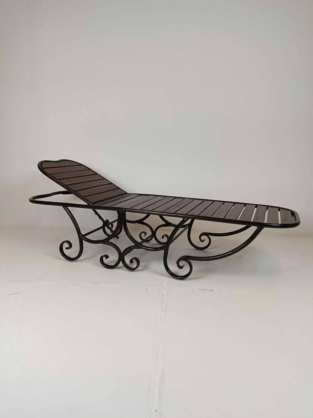 Wrought Iron Italian Sun Daybed