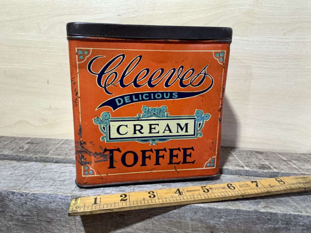 Cleeve&rsquo;s Art Nouveau London 4lb Toffee Tin c1910