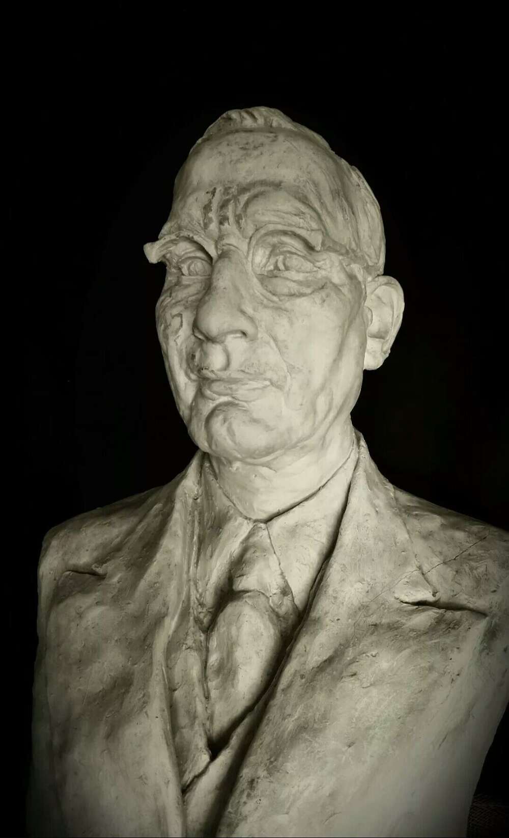 Fredda Brilliant 1955 master sculpture of Ghanshyam Das Birla, Indian industrialist/Gandhi