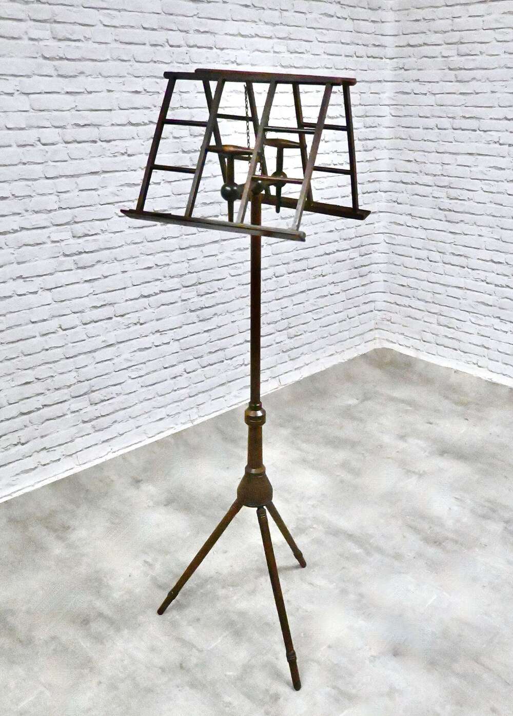 Campaign Music Stand