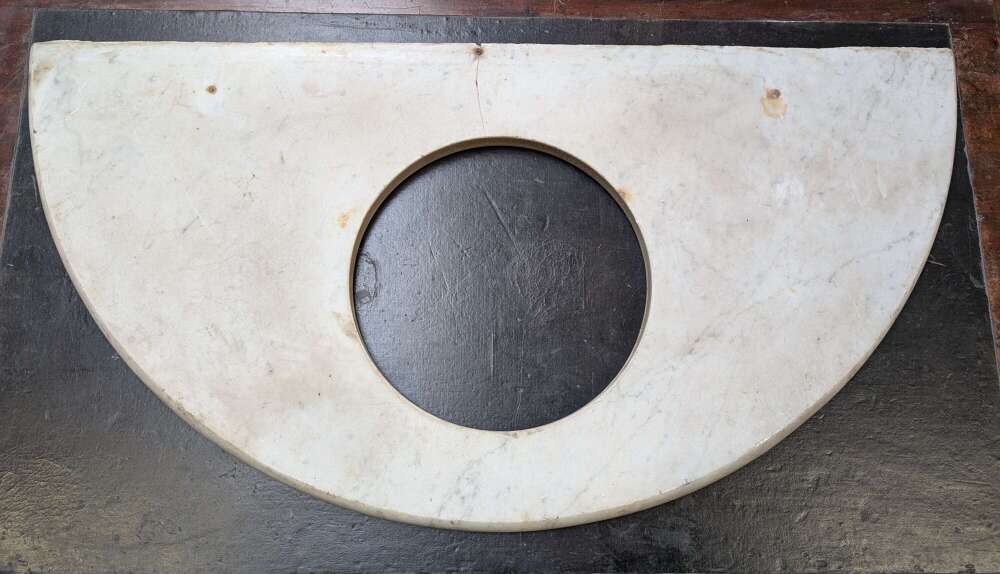 M2152 A RECLAIMED MARBLE SINK / WASHSTAND TOP