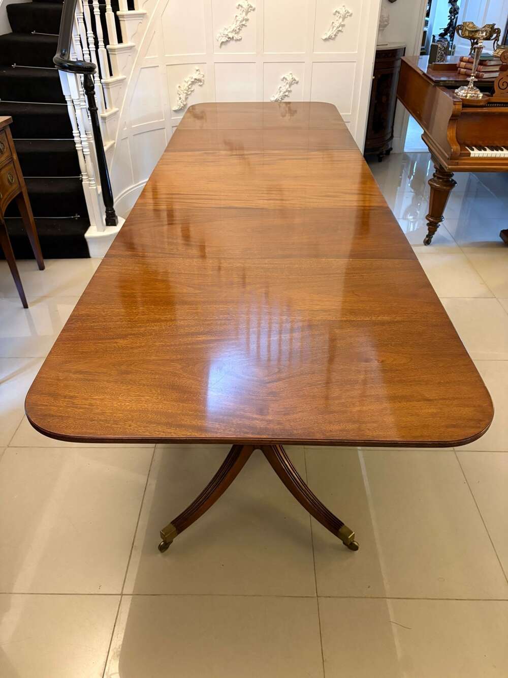 Antique Figured Mahogany Quality Three-pillar 16&ndash;18 Seater Extending Dining Table
