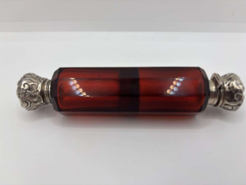 Victorian double ended silver mounted scent bottle, circa 1870