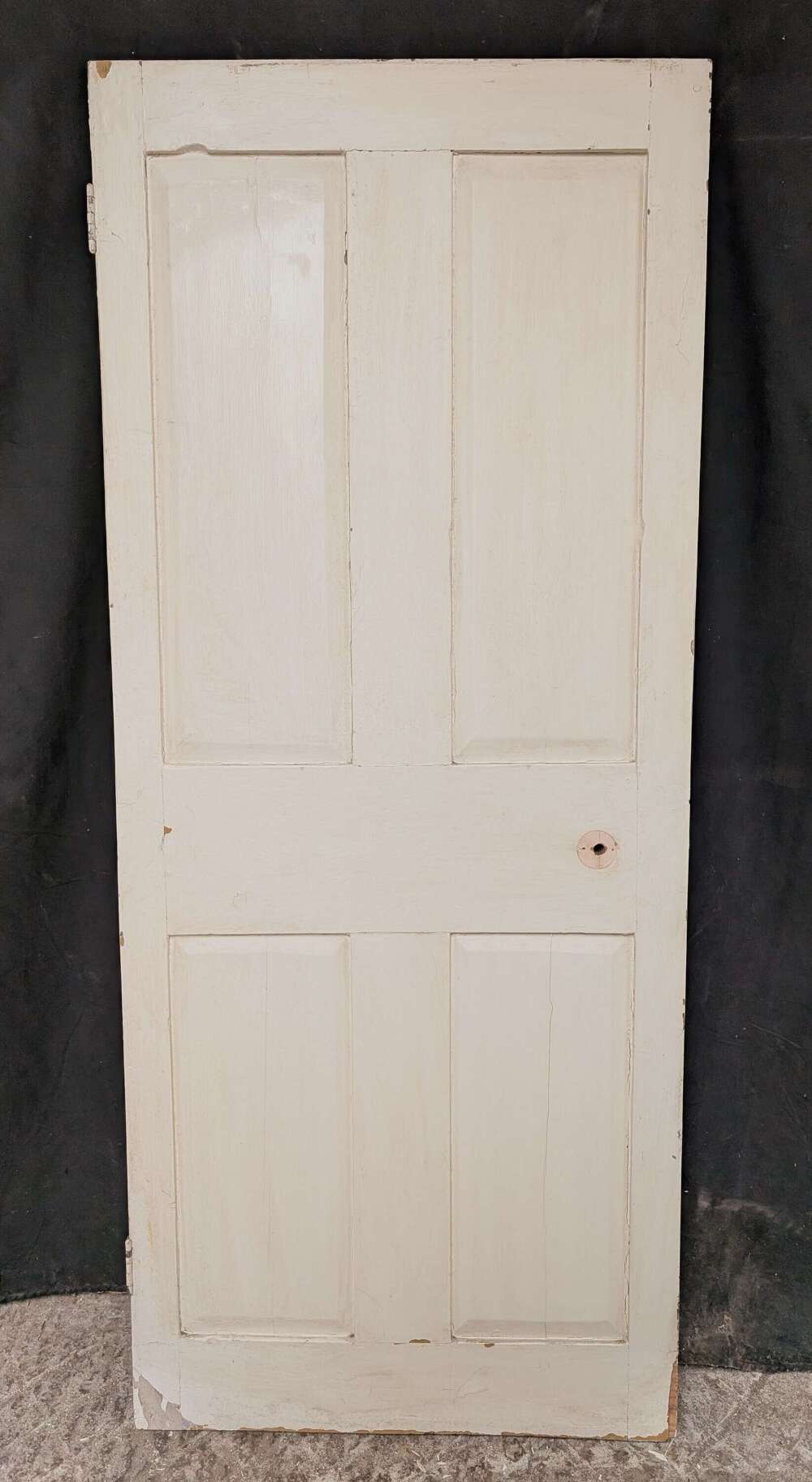 DI1057 A RECLAIMED PAINTED PINE FOUR PANEL INTERNAL DOOR