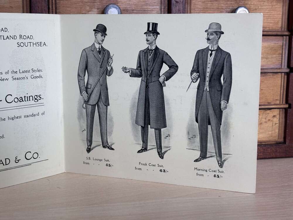 Read & Co Southsea Tailors Fold out Advertising Trade Card Ephemera c1900s