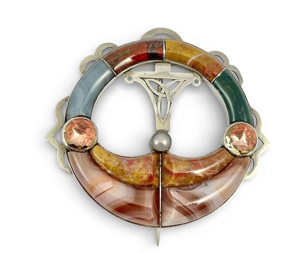 Early Victorian Scottish Provincial antique silver and agate brooch, Inverness c.1840
