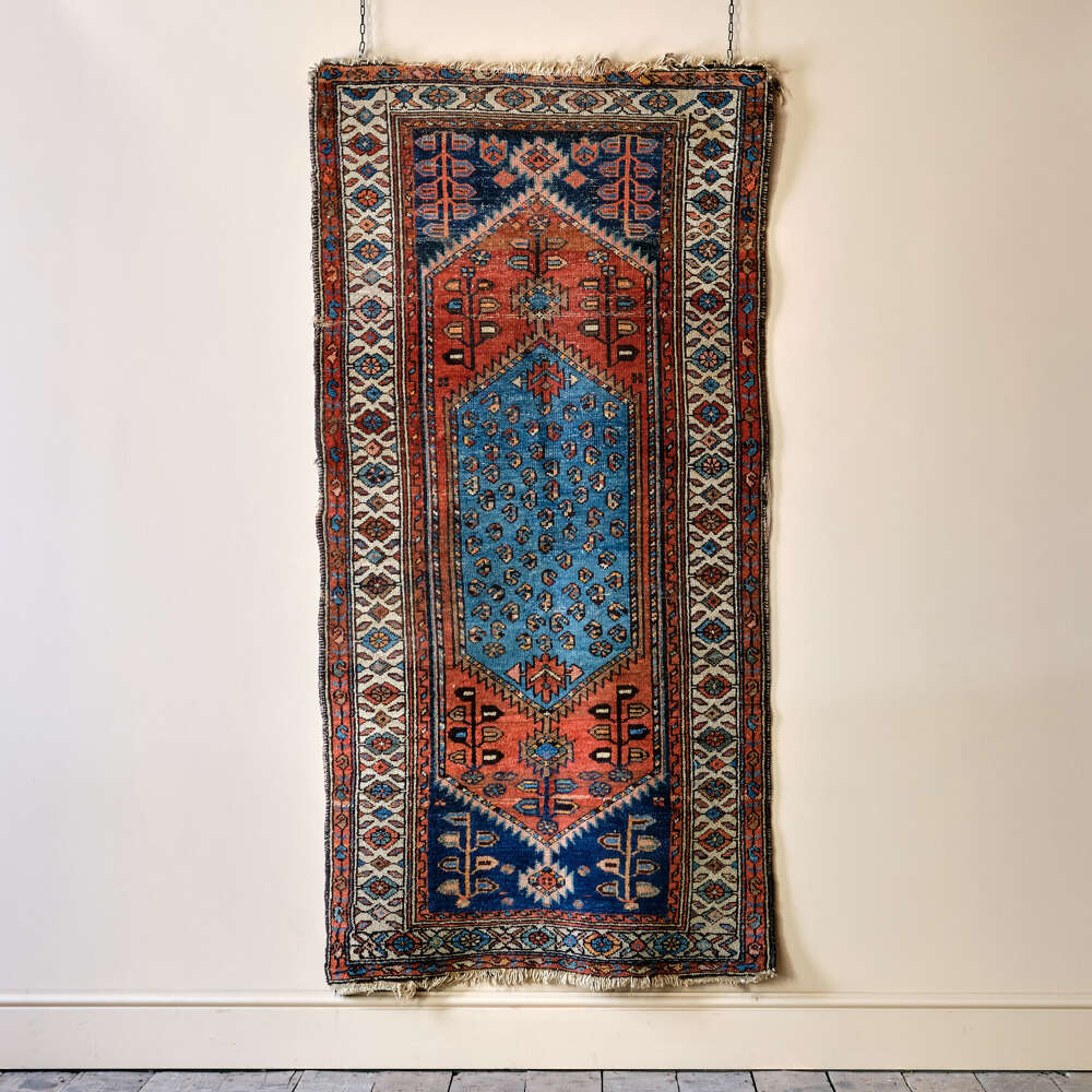 Early 20th Century Hand Knotted Rug