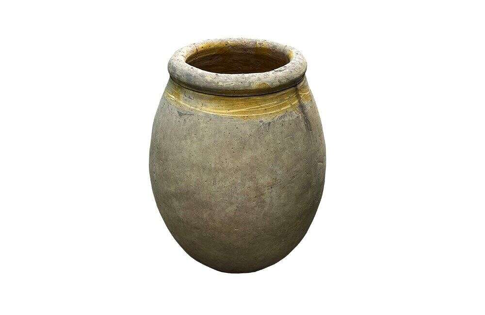 Large Late 17th / Early 18th Century Biot Pot