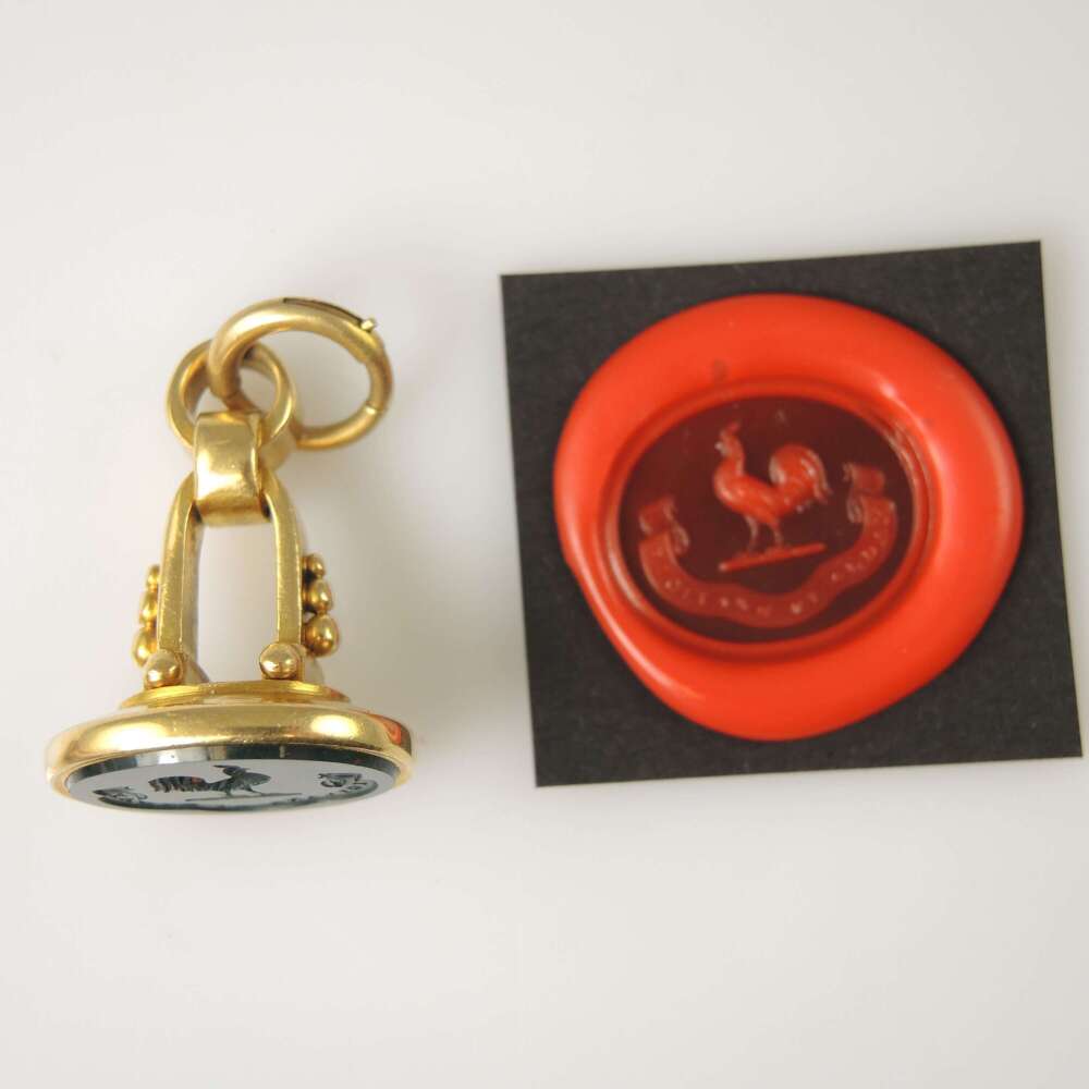 Top Quality Georgian 18K gold Seal with a cockerel intaglio 1820