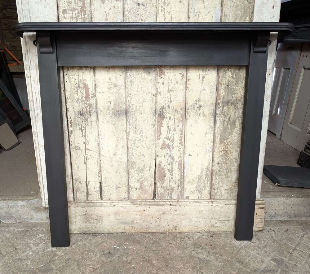 FS0460 A LARGE RECLAIMED ANTIQUE CAST IRON FIRE / WOOD BURNER / RANGE SURROUND