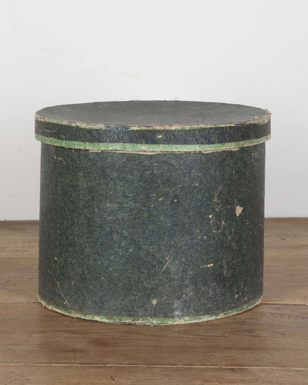 19th Century French Papier Peint Hat Box