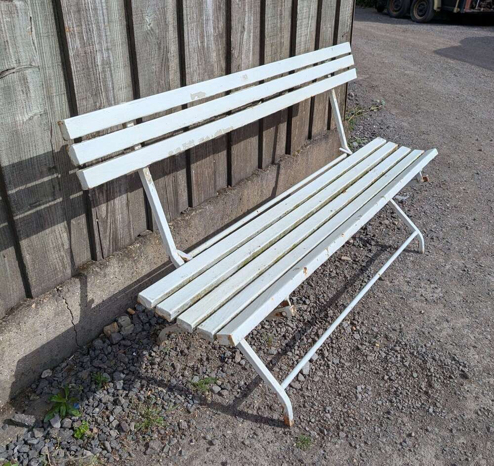 M2318 A RECLAIMED LIGHTWEIGHT METAL FOLDING GARDEN BENCH