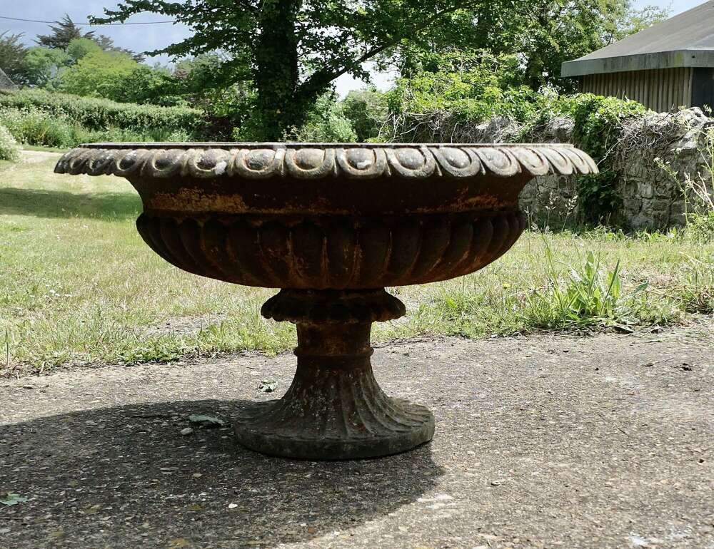 Large 19th century Cast Iron Garden Urn, Garden Jardiniere