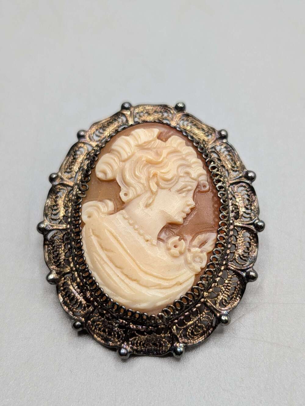 Victorian shell cameo brooch pendant in 800 silver filigree frame