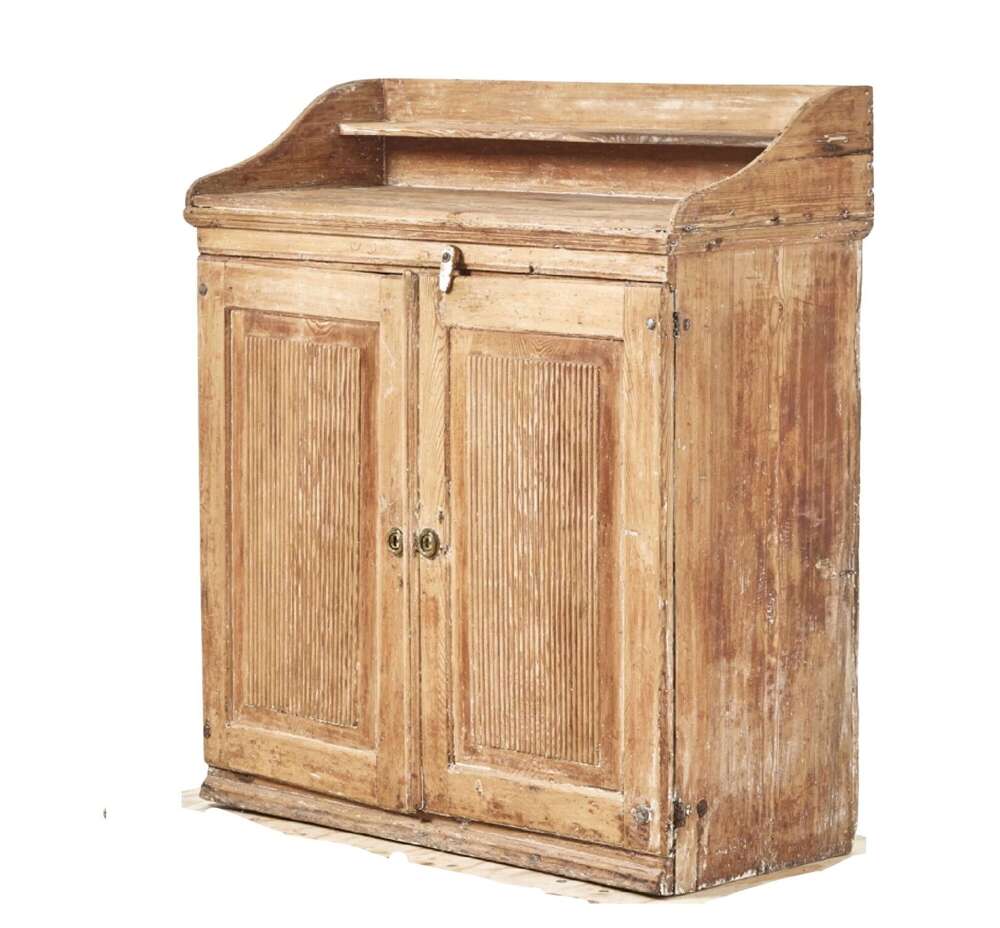 Late C18th Swedish buffet reeded front