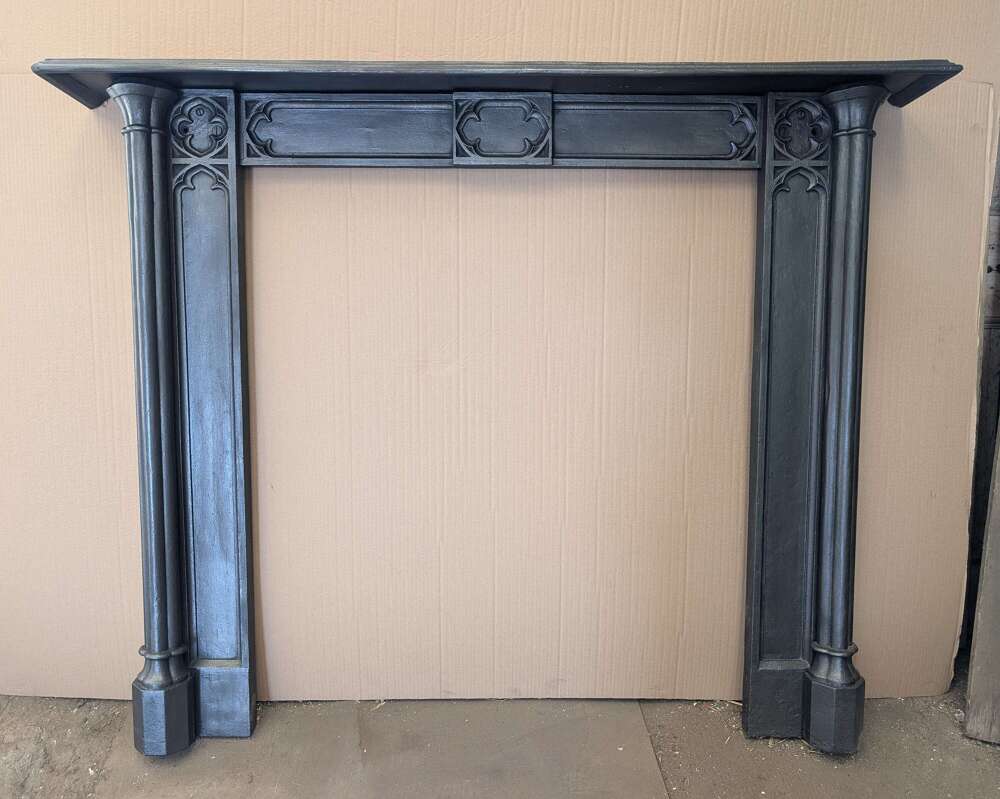 FS0471 A RECLAIMED ANTIQUE GOTHIC CAST IRON RANGE / WOODBURNER / FIRE SURROUND