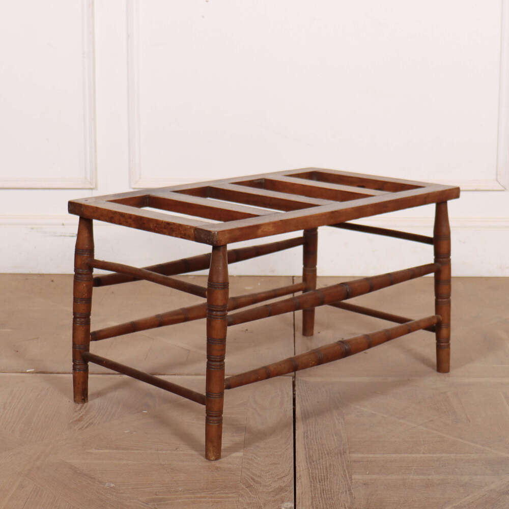 English Luggage Stand