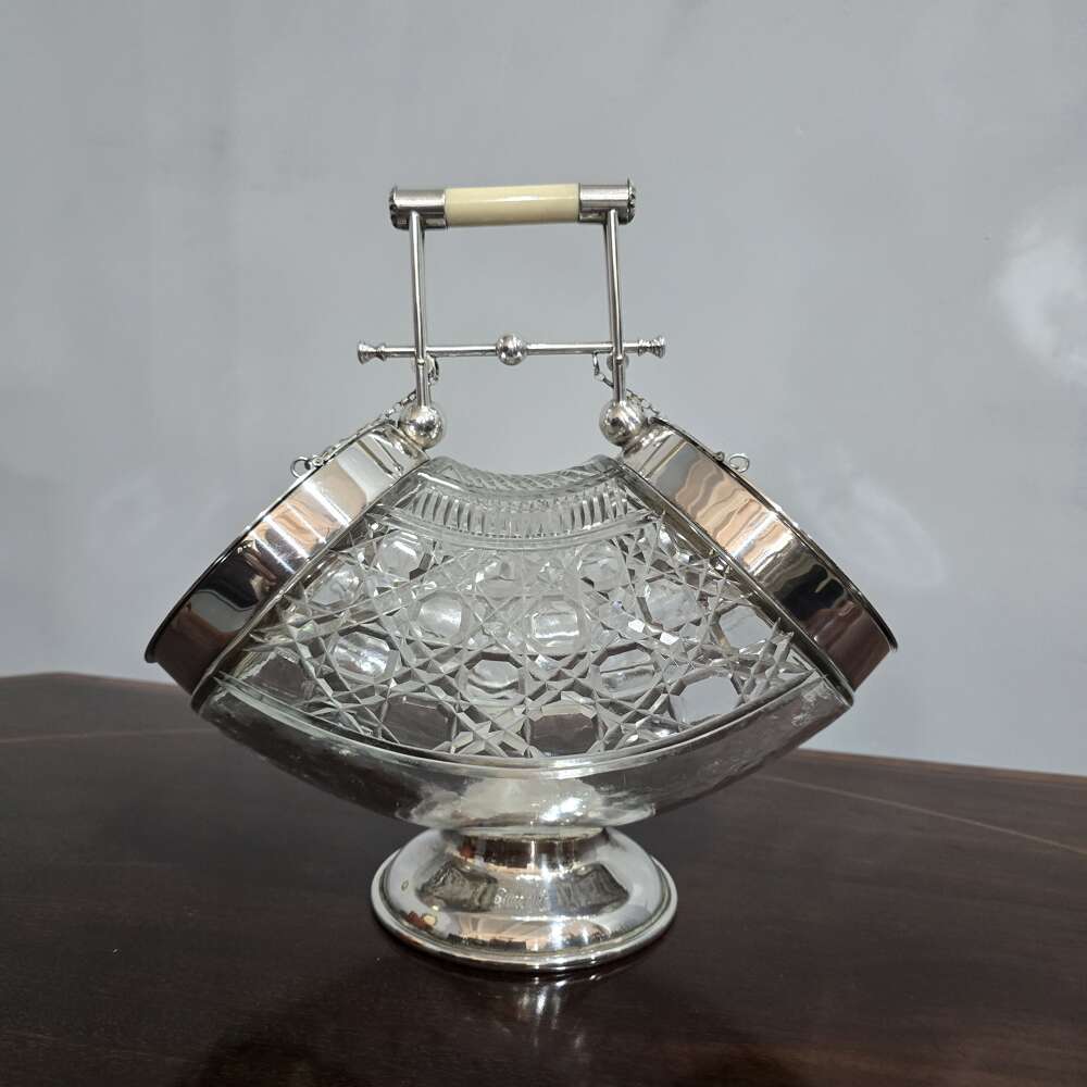  Fine Hobnail Cut Edwardian Biscuit Barrel