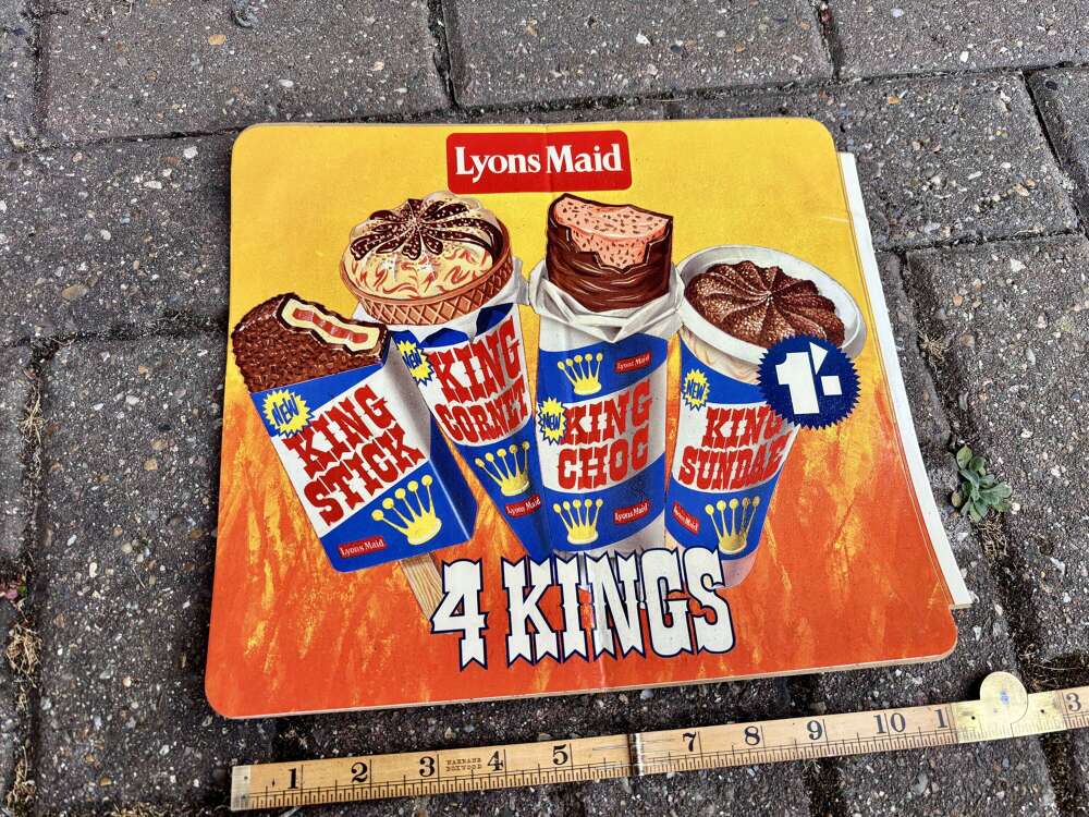 Scarce Survivor Lyons Maid Ice Cream 4 Kings Advertising Shop Decal Sign c1968