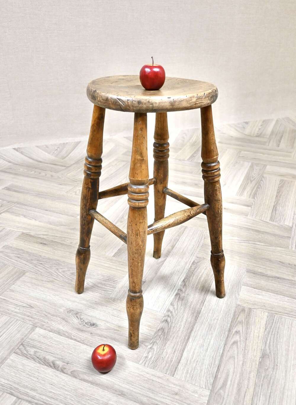 Windsor Clerk's Stool