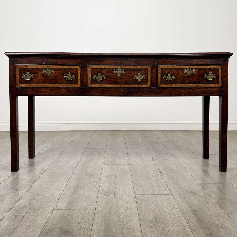 Antique 20th Century Fine Quality Dresser Base In Oak 