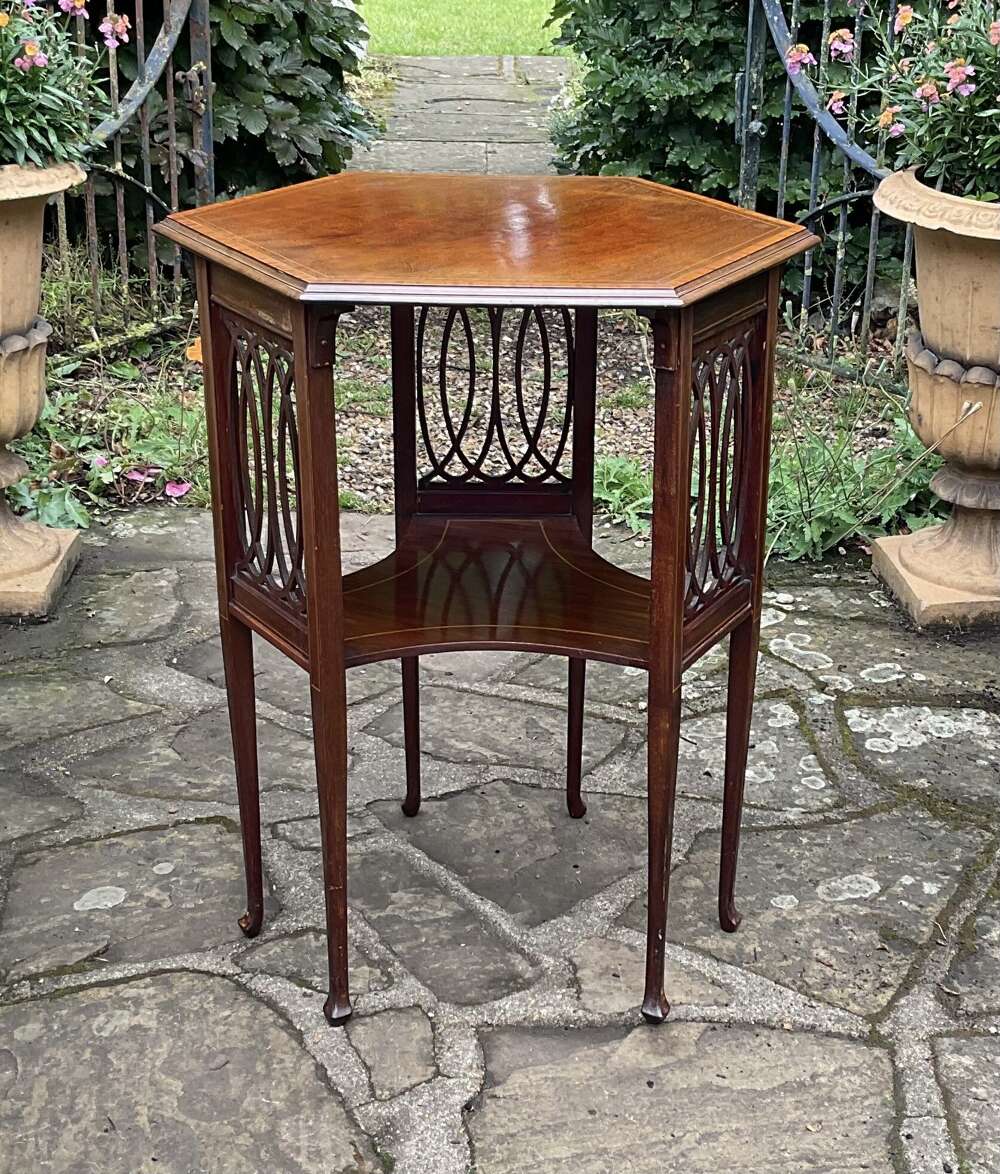 Elegant Inlaid Mahogany Lamp Table C1910