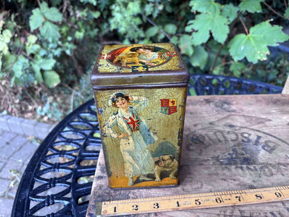 Ladies of Europe Victorian Biscuit Tin c1900s (2)