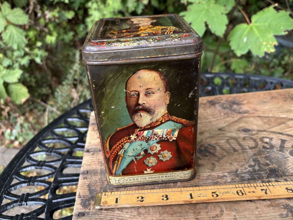 Prince Edward 7th Kitchener Macdonald Roberts Boer War  Biscuit Tin c1890s
