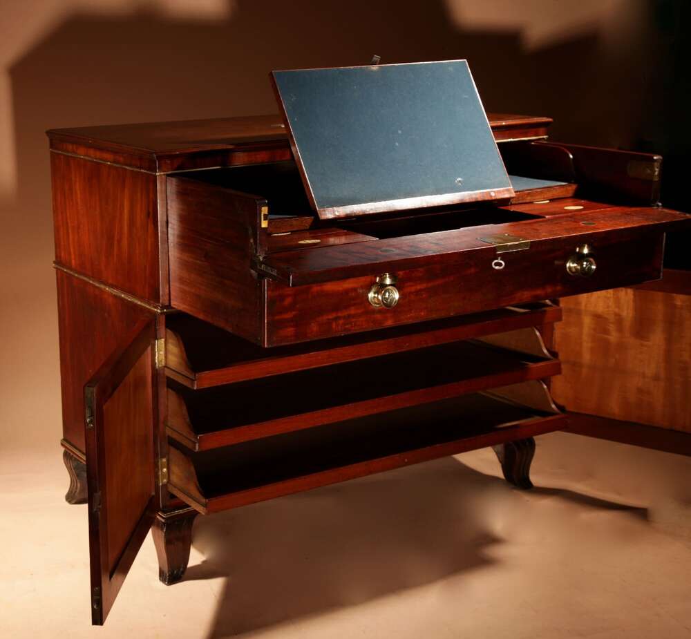  A Rare Scottish Regency Mahogany Library Secretaire.