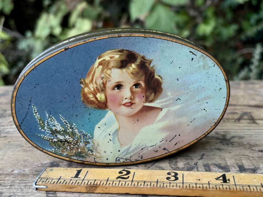 Crawford's Free Sample Biscuit Tin c1920s