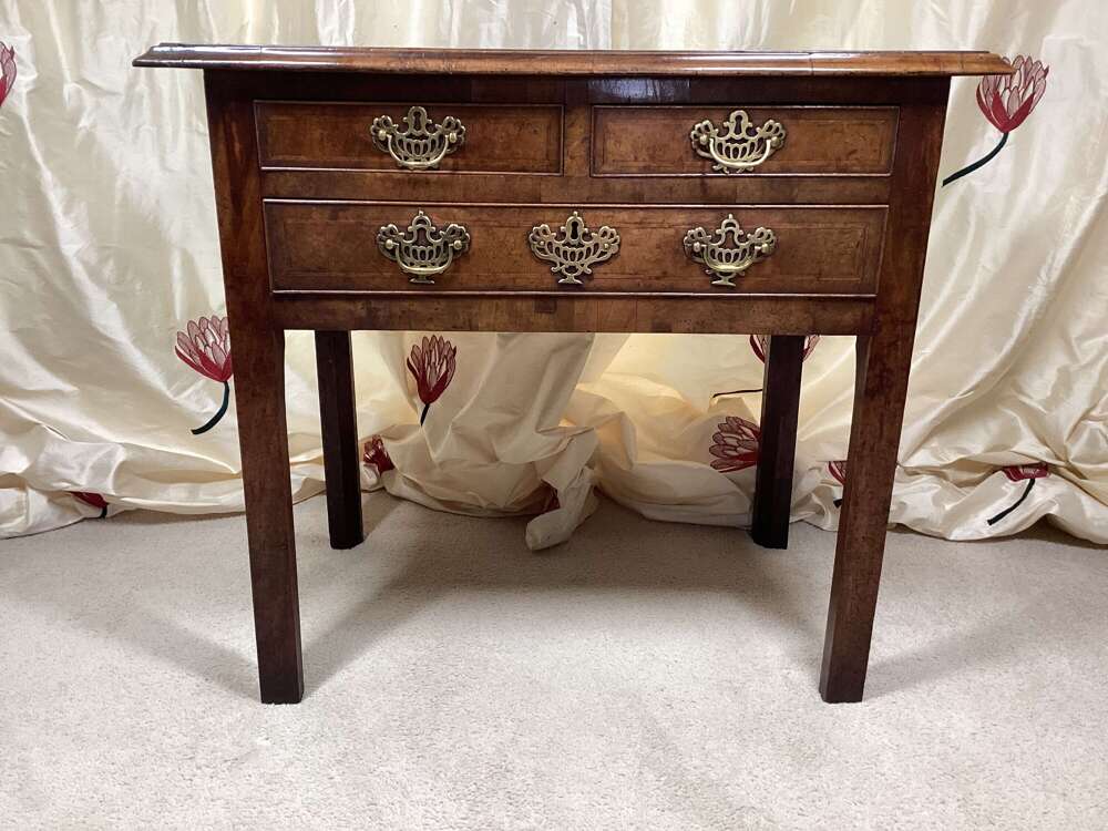 GEORGIAN WALNUT LOWBOY/SIDE TABLE