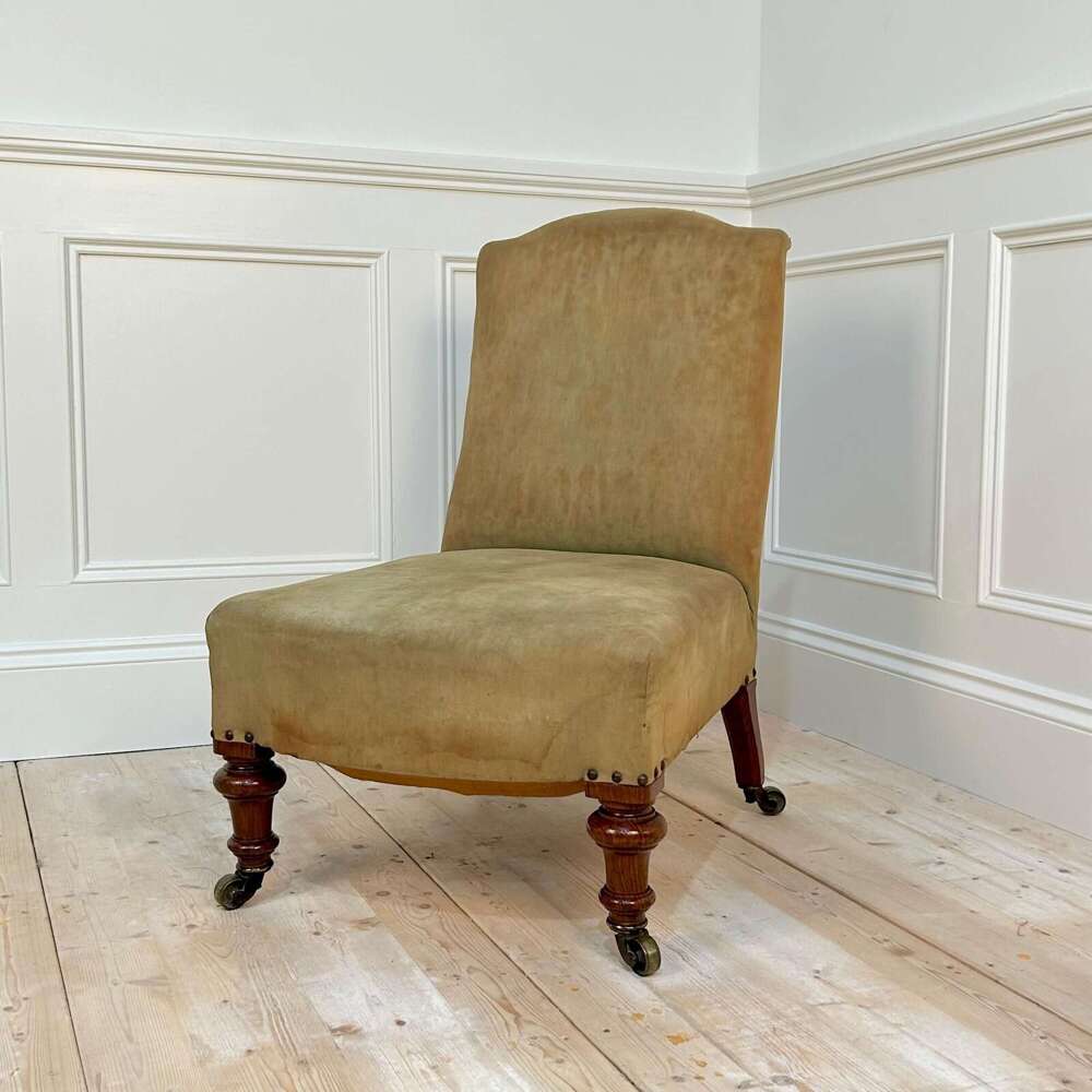Super Quality 19th C Walnut Slipper Chair