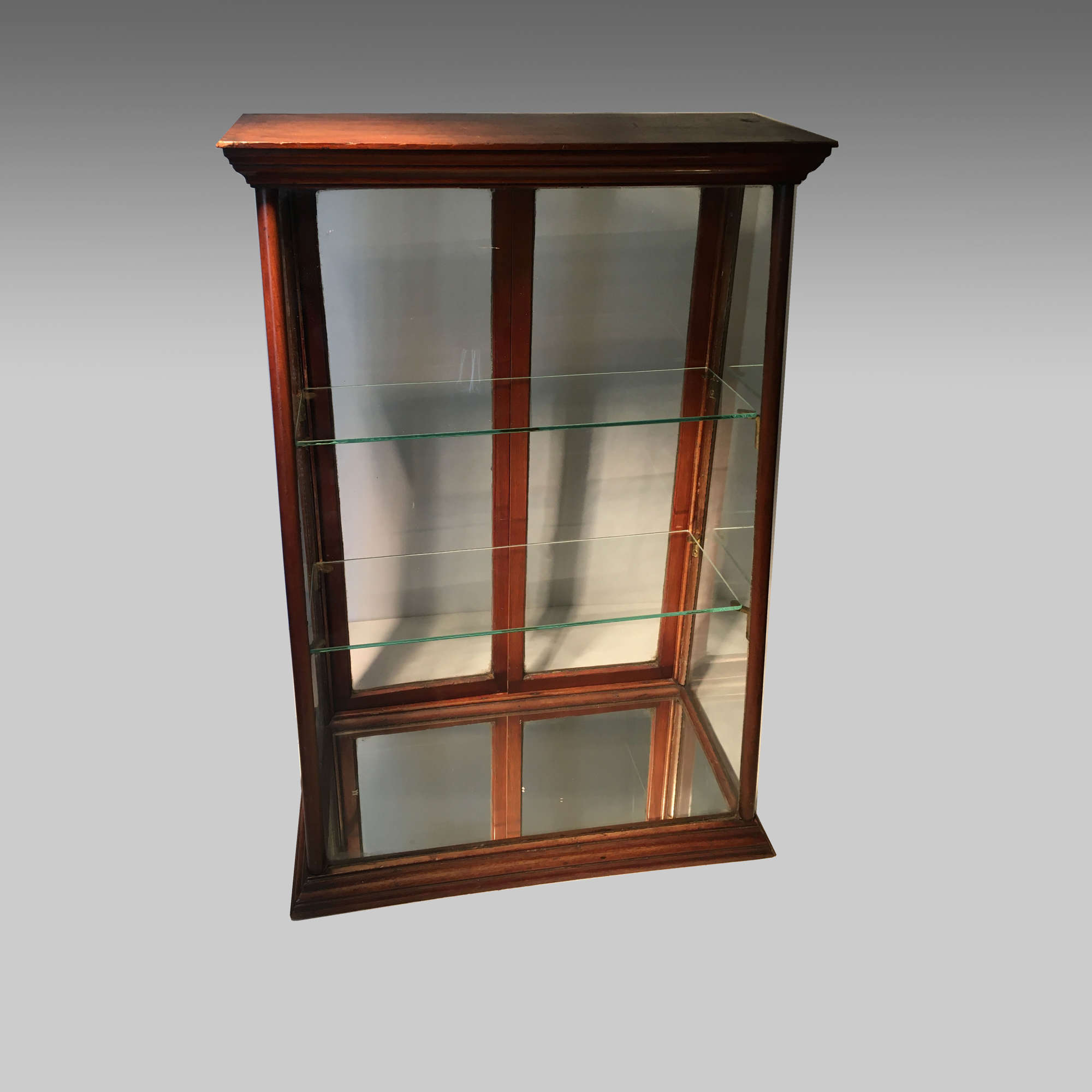 Victorian mahogany counter-top display cabinet