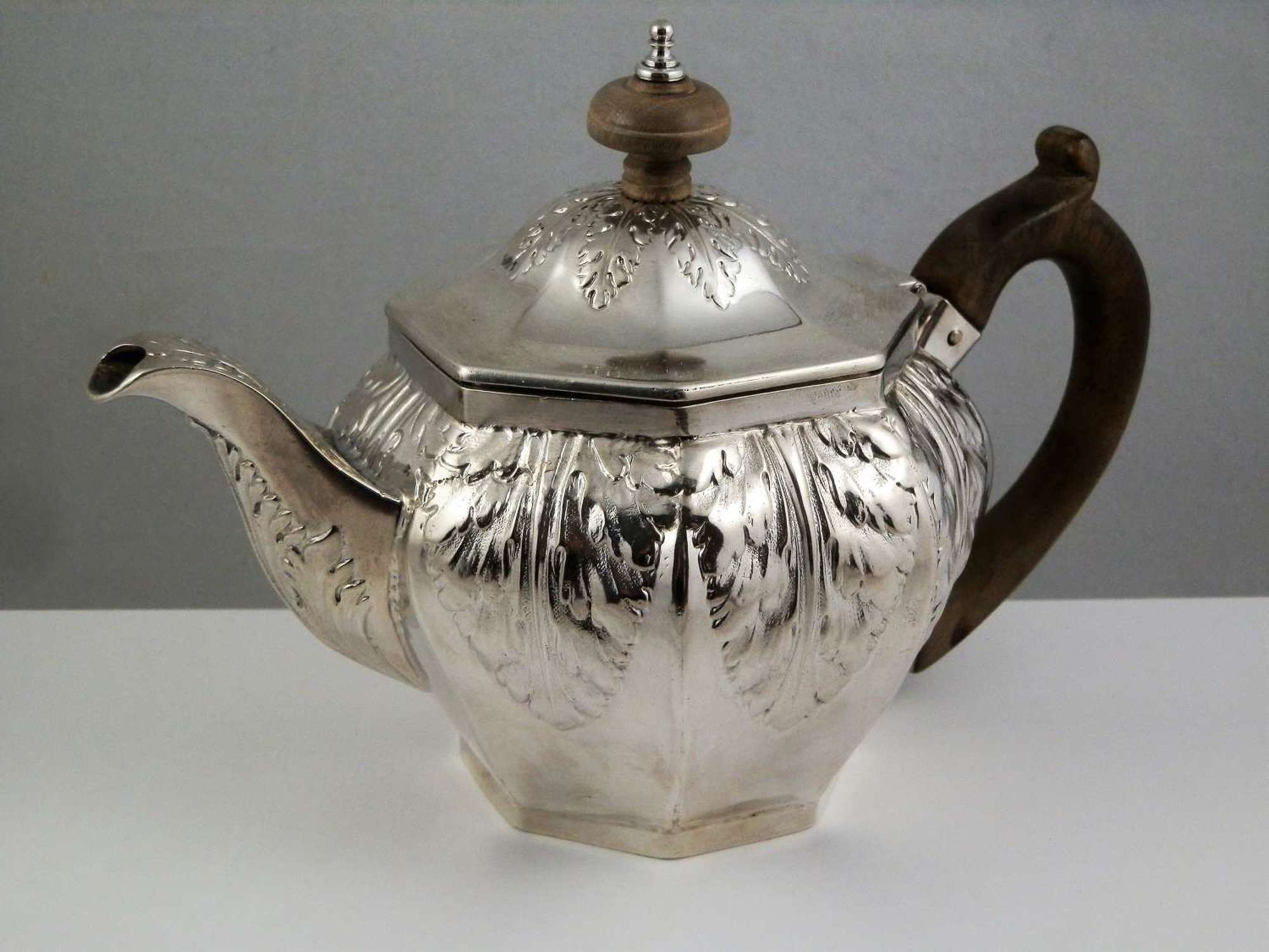 George III silver tea pot, London 1806