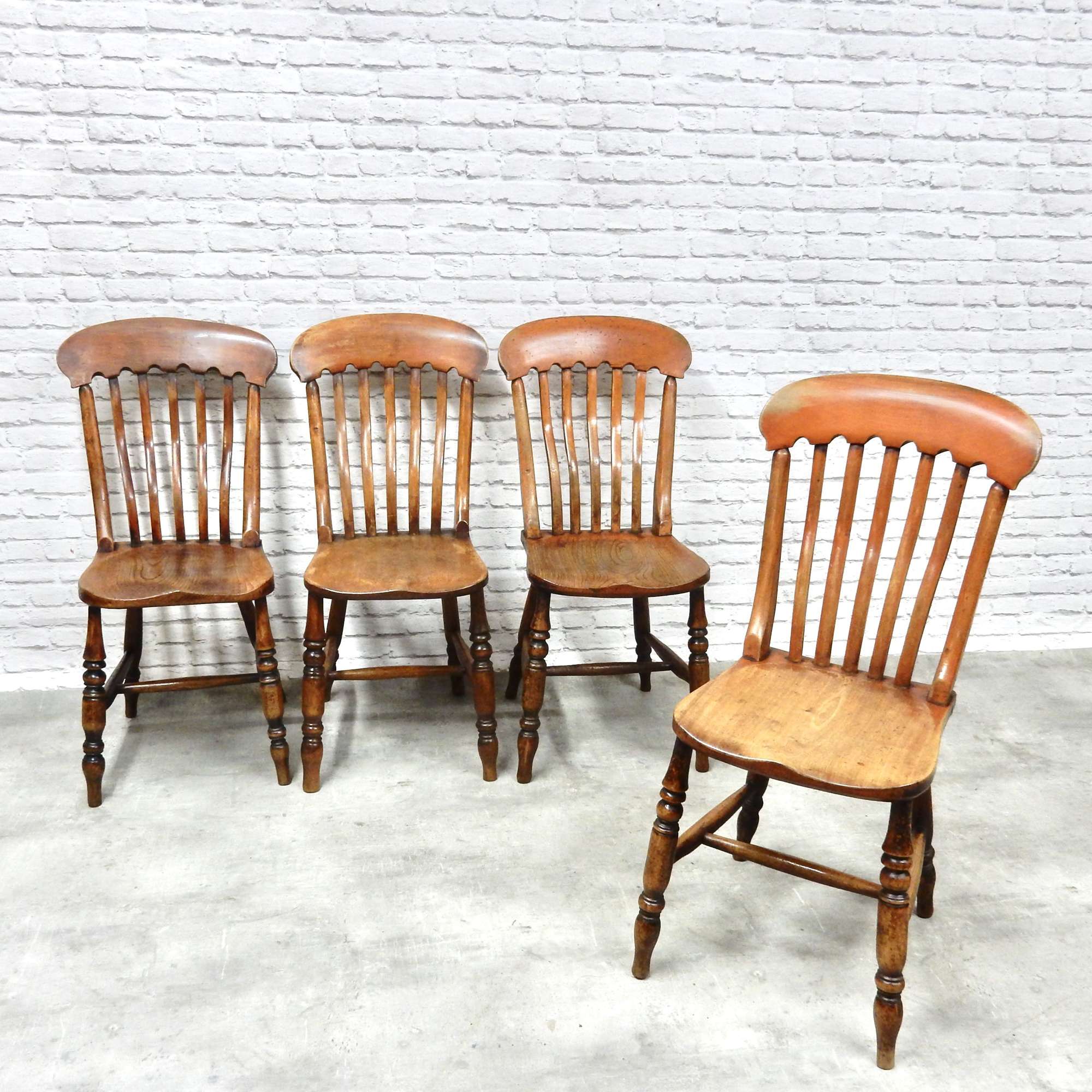 Set 4 Antique Windsor Chairs