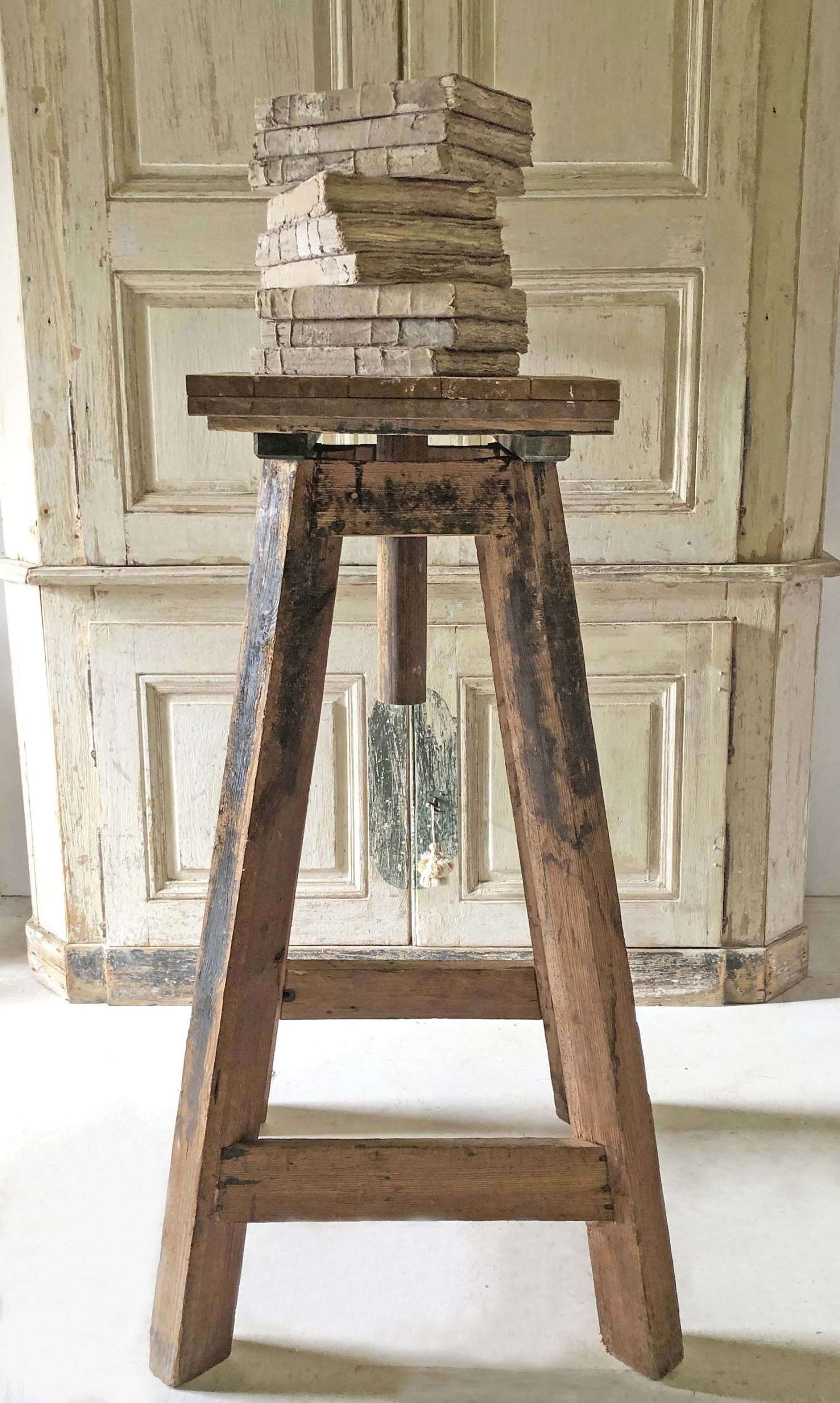 19th century French Tall Sculptor's Stand - Circa 1870