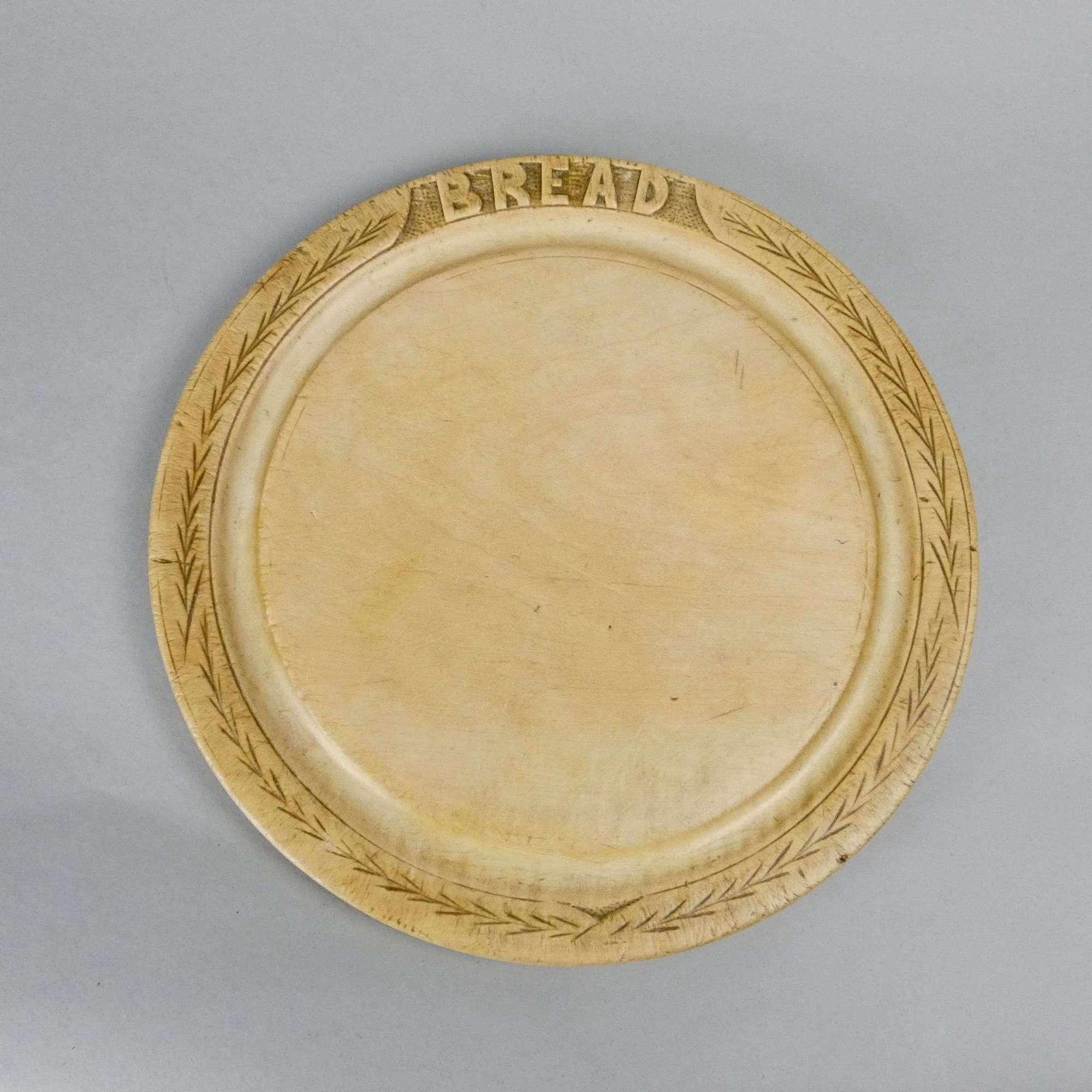 Chip carved breadboard