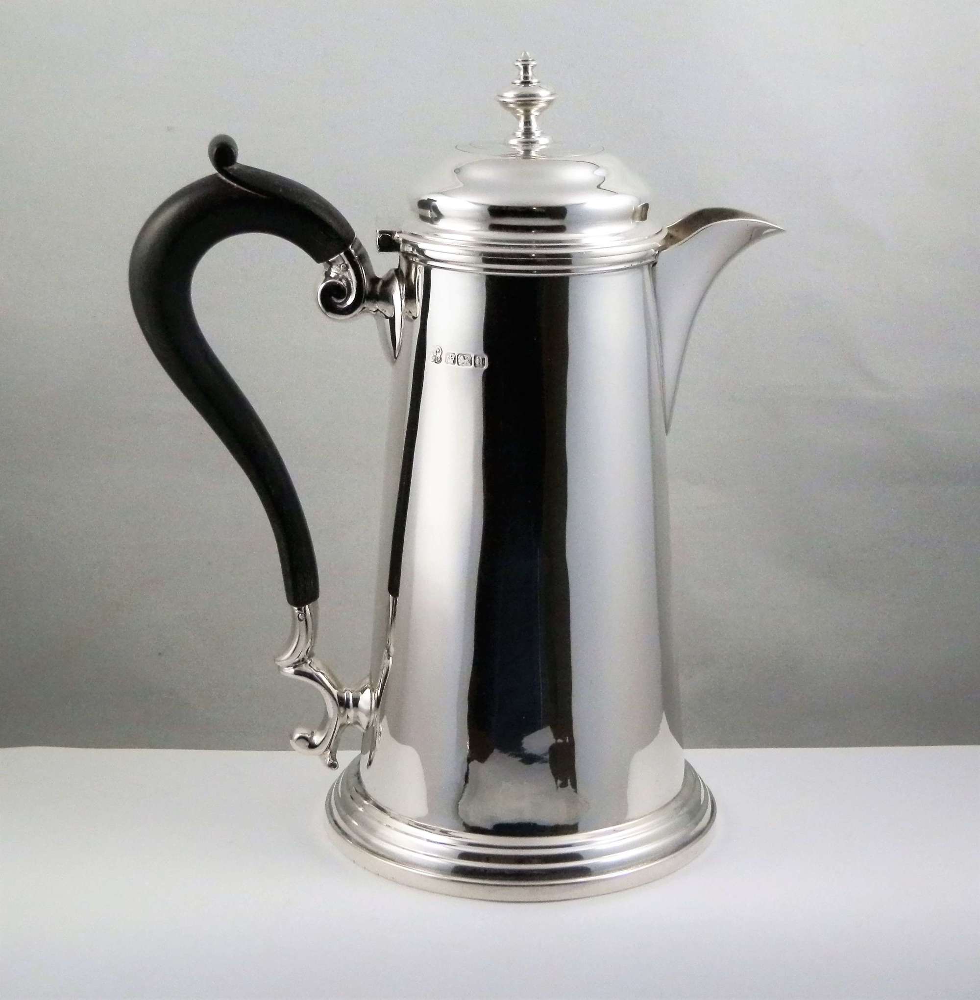 Georgian style silver coffee pot, Sheffield 1912
