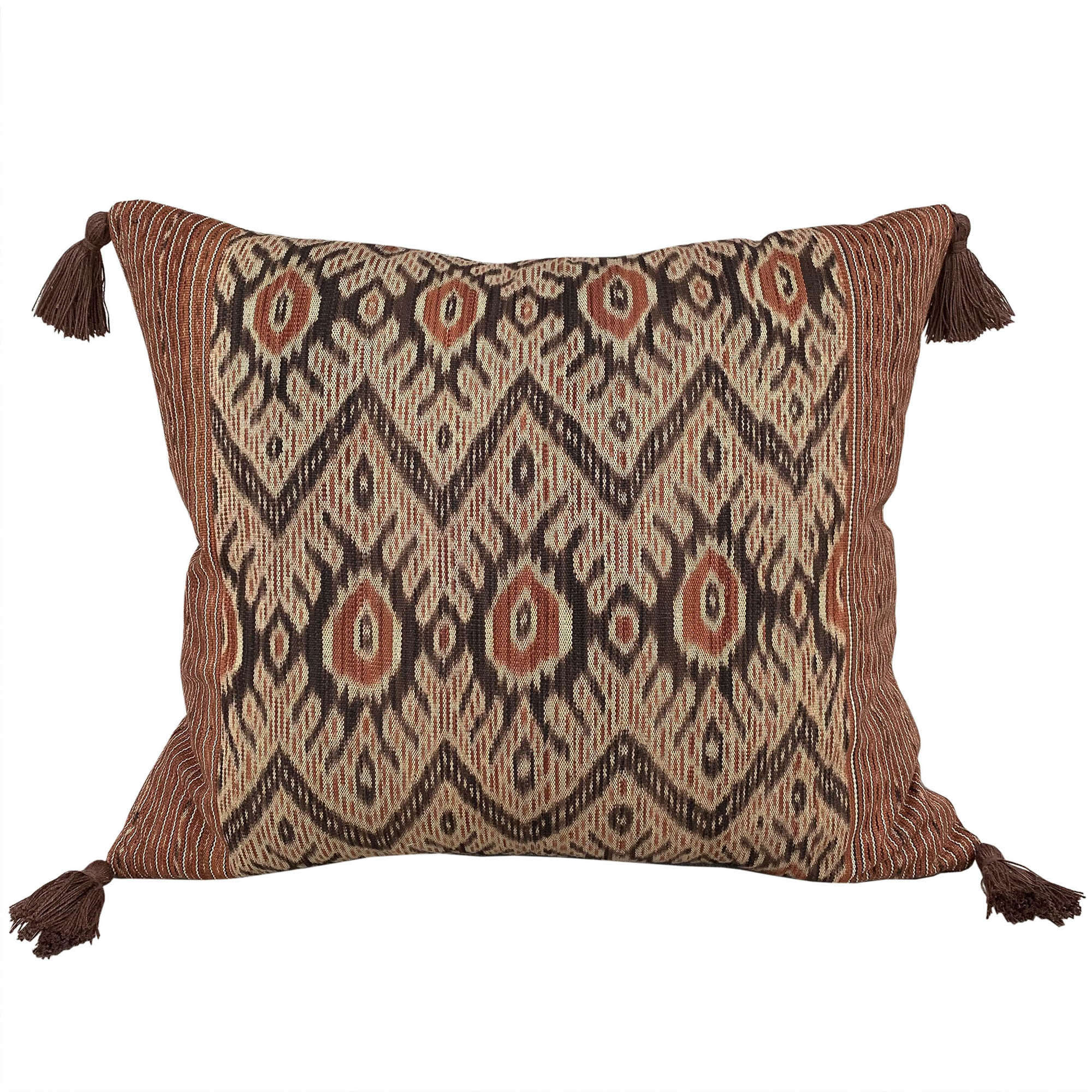 Timot futus cushions with brown tassels