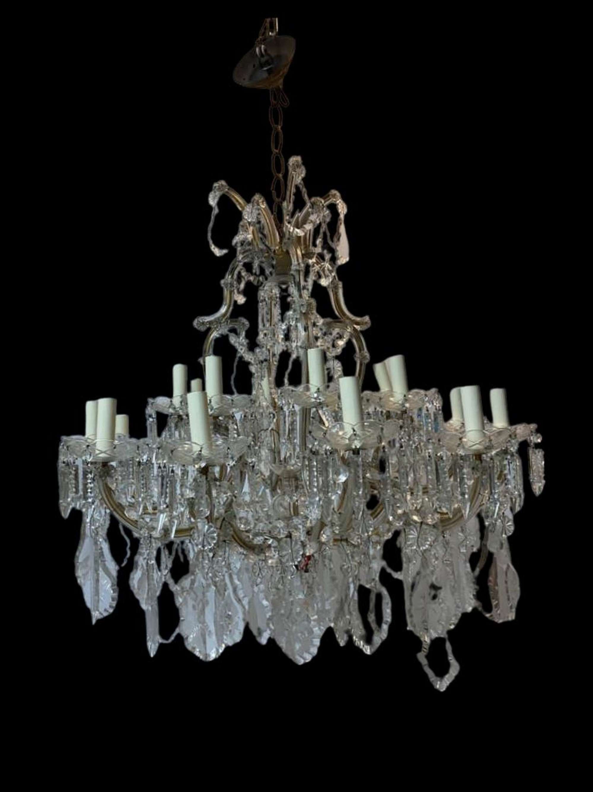 A fine cut crystal glass Maria Theresa chandelier