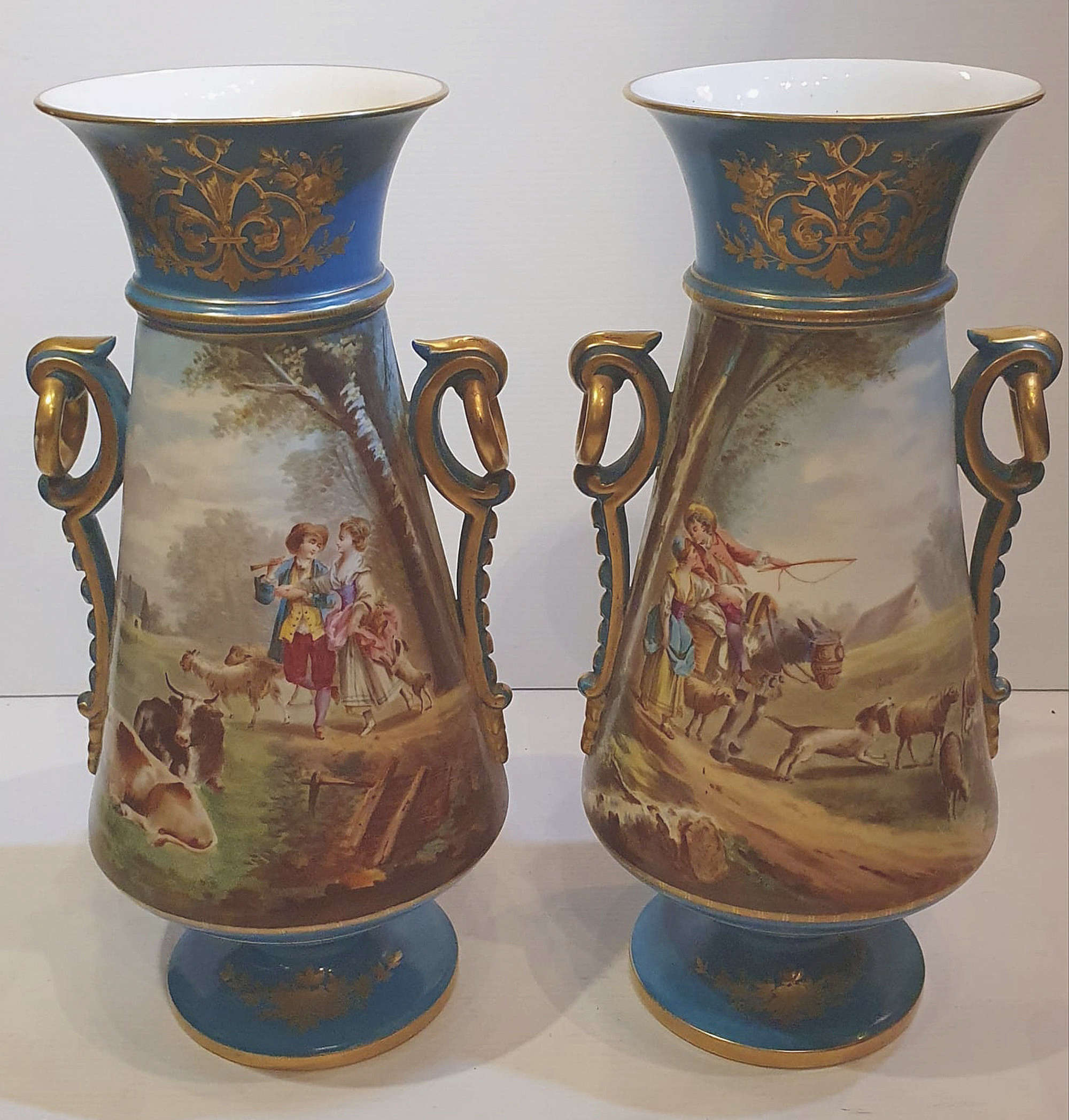 Lovely Quality 19th Century Pair Of Porcelain Vases