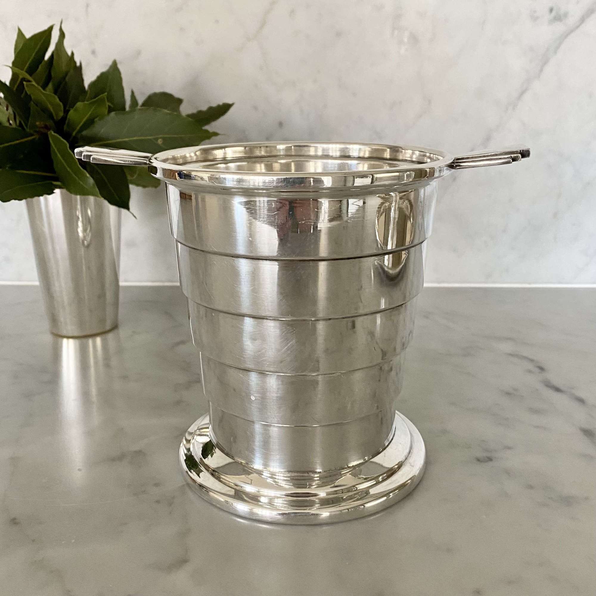 Art Deco geometric English silver plated ice bucket