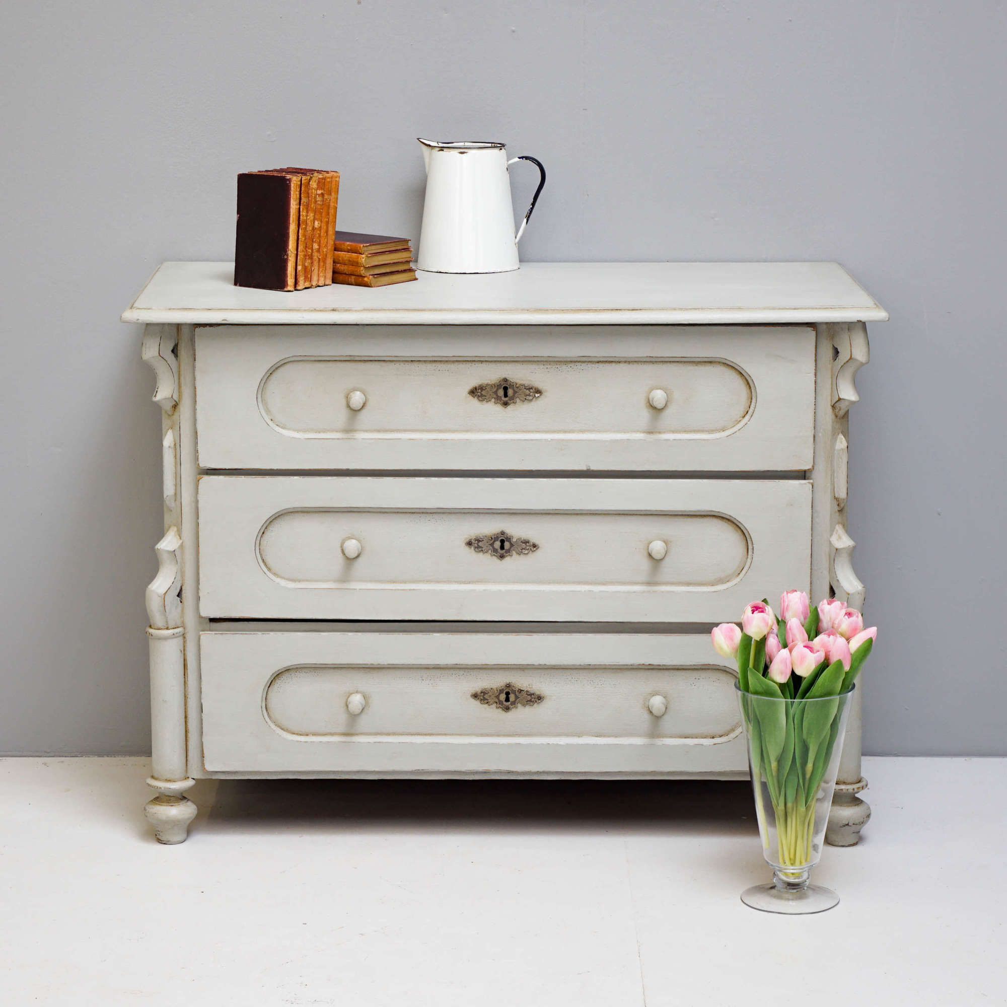 Continental Chest of Drawers