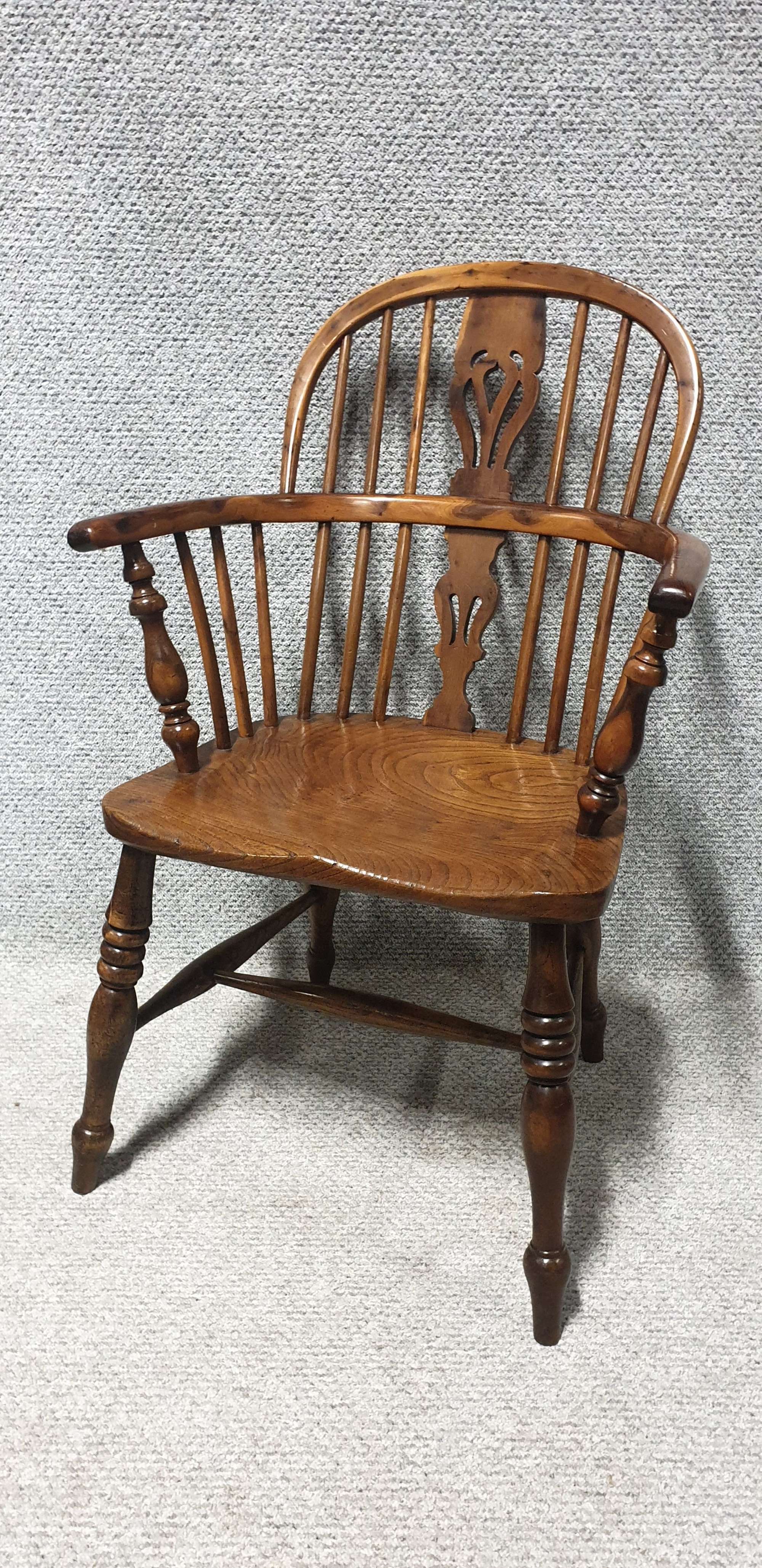 Superb Yew Windsor Chair