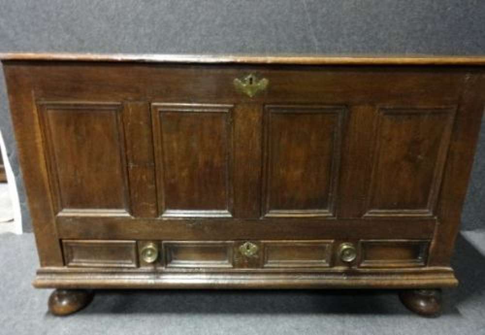 C17th Century Oak Mule Chest