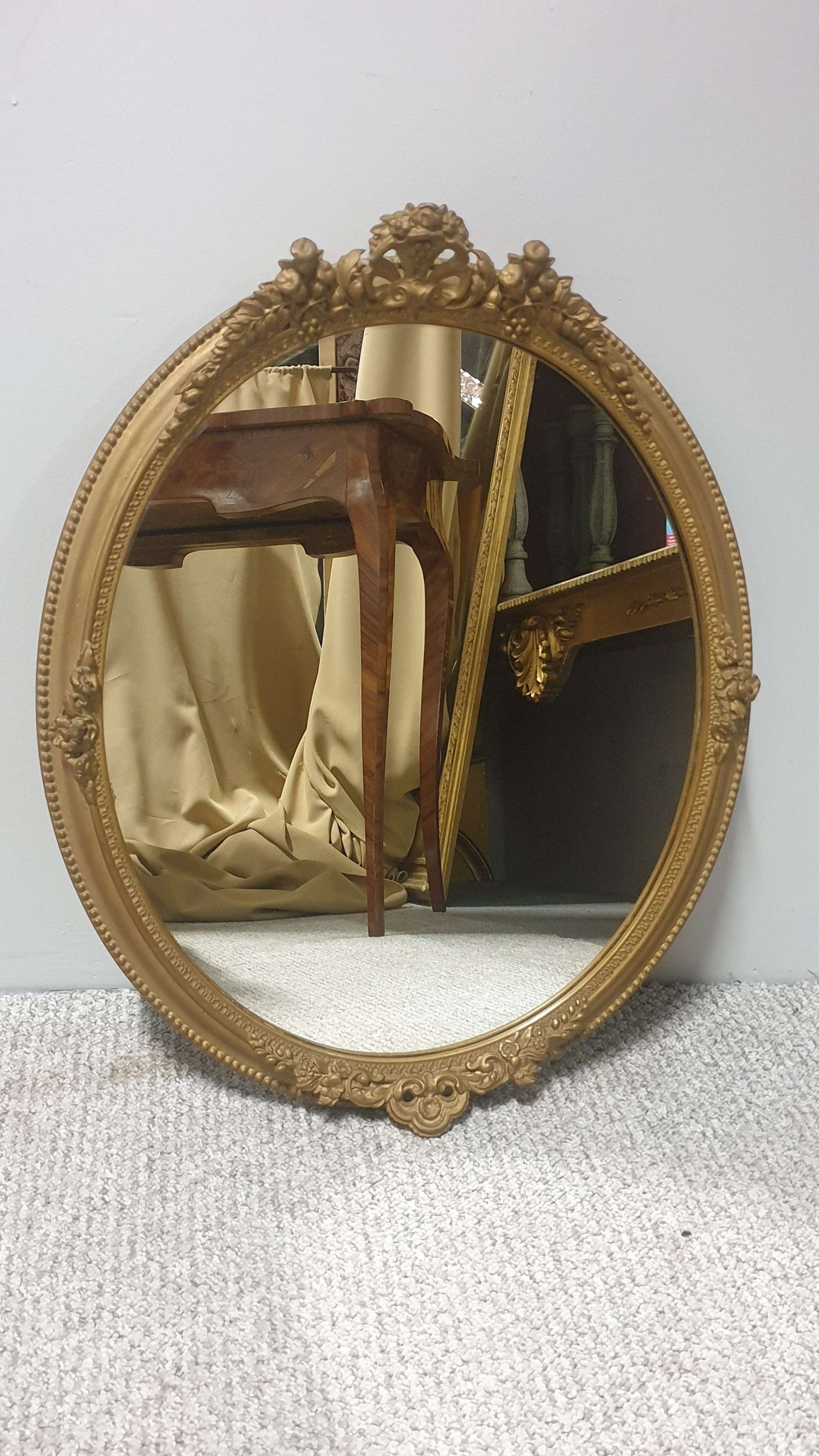 Victorian Oval Gilt Antique Mirror