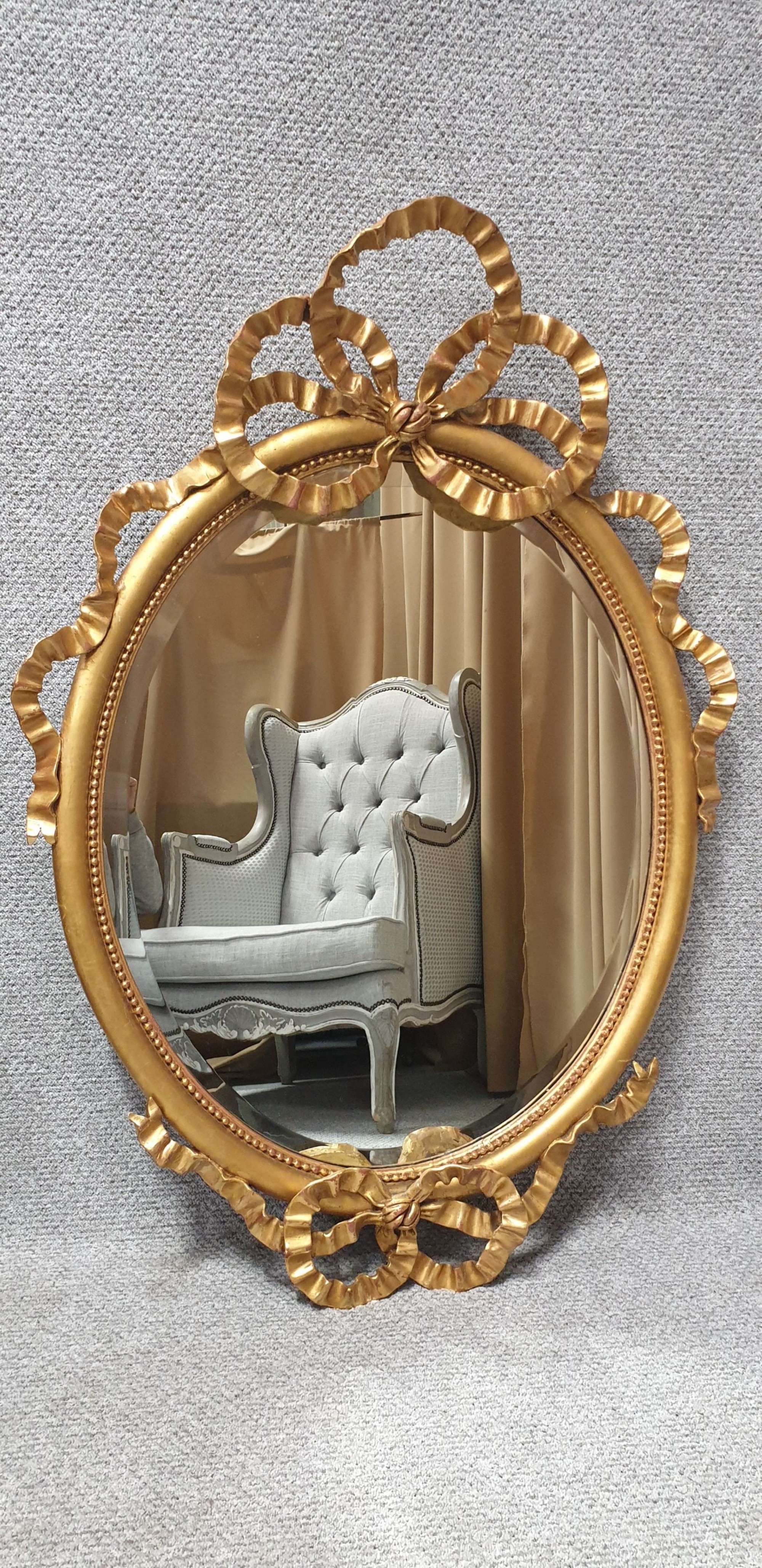 Outstanding Victorian English Gilt Antique Mirror