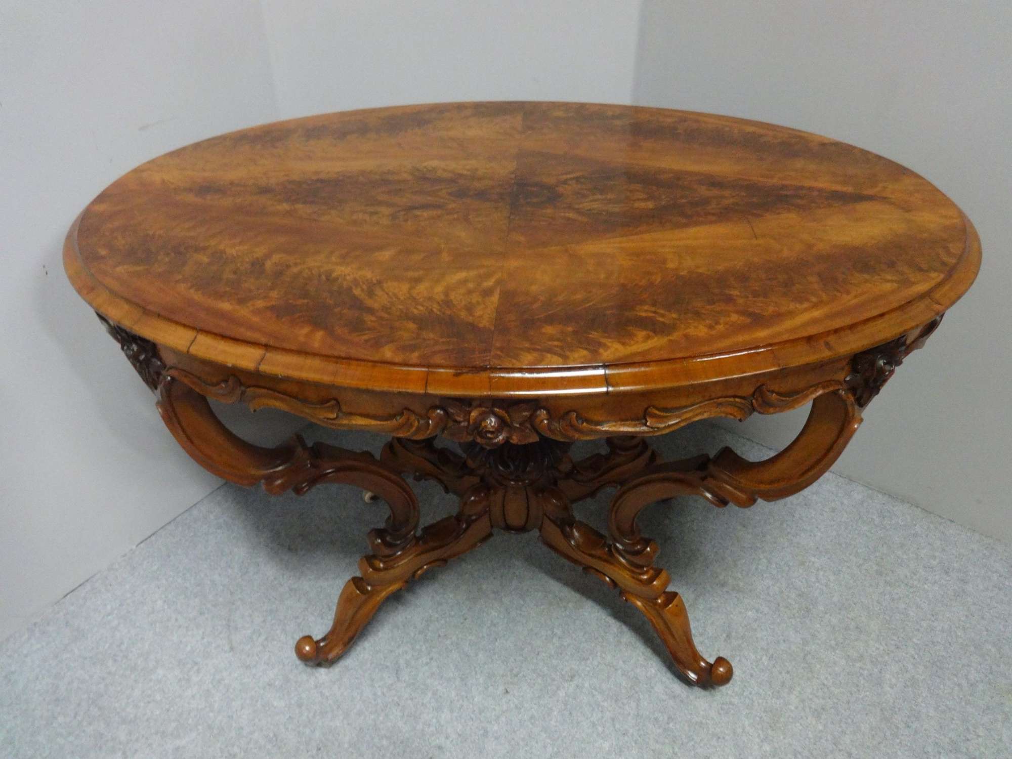 Wonderful Victorian Mahogany Center Table