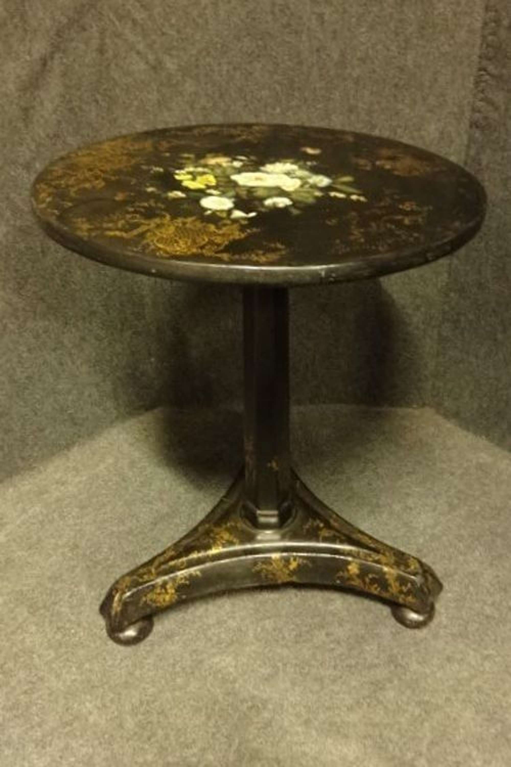 Victorian Paper Mache Pedestal Table