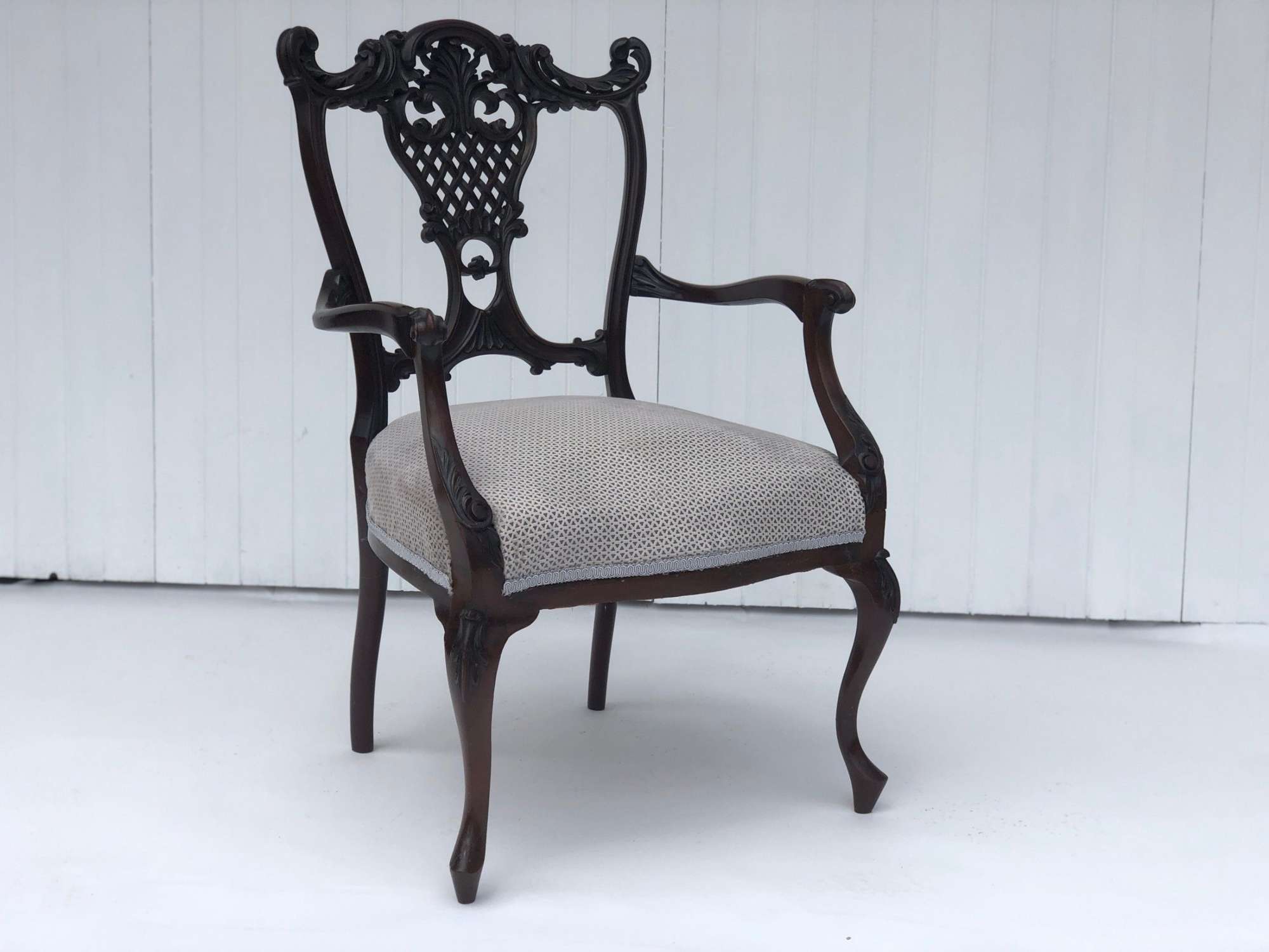 Fine Quality Victorian Carved Antique Armchair